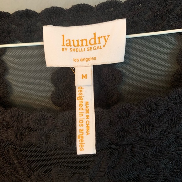 Lace top - Picture 2 of 6